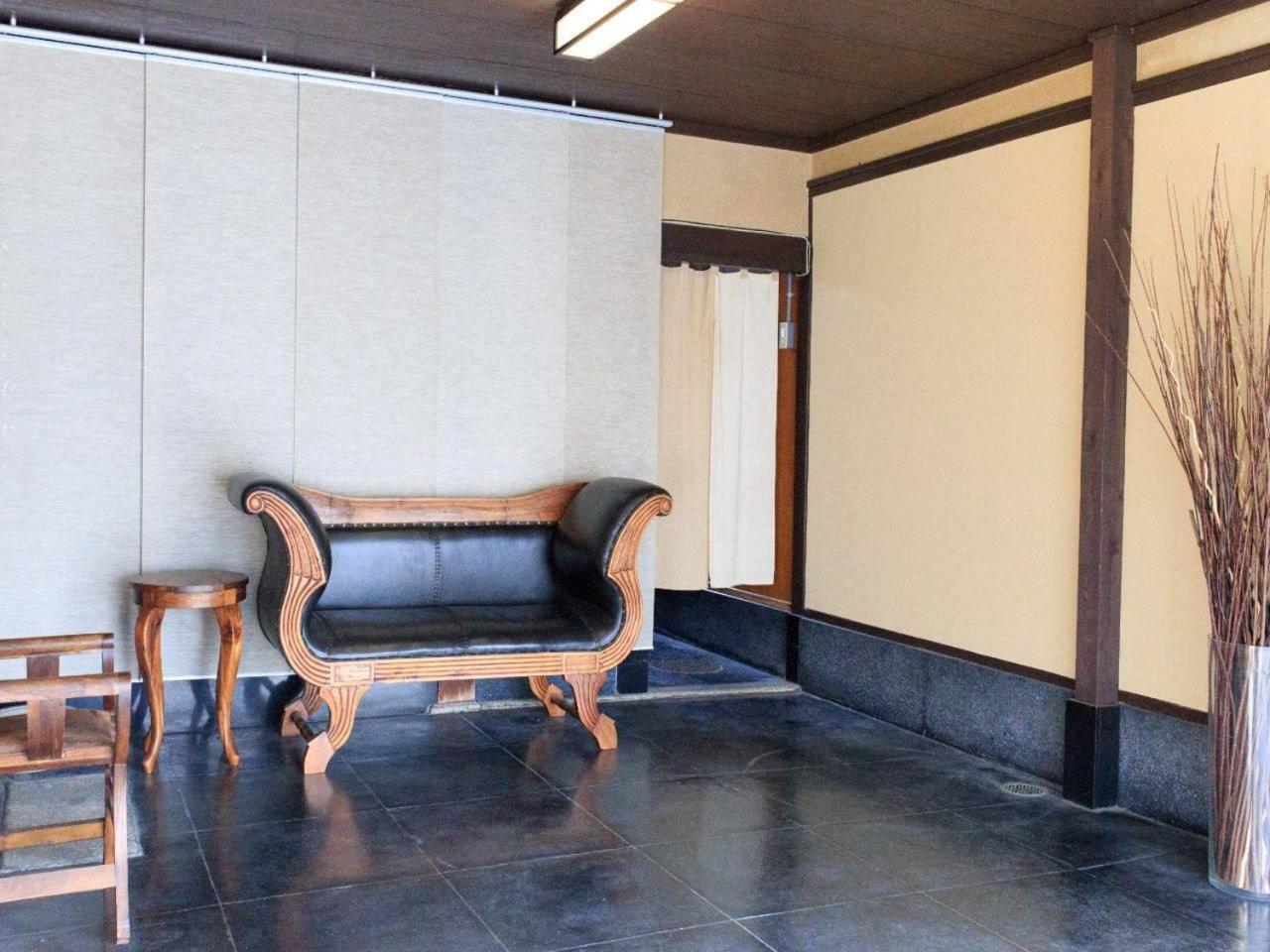 京都二条城近く京町屋120年の歴史に泊まる Zewnętrze zdjęcie