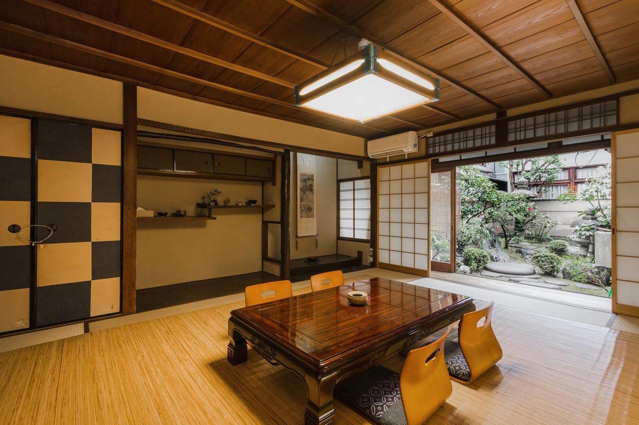 京都二条城近く京町屋120年の歴史に泊まる Zewnętrze zdjęcie