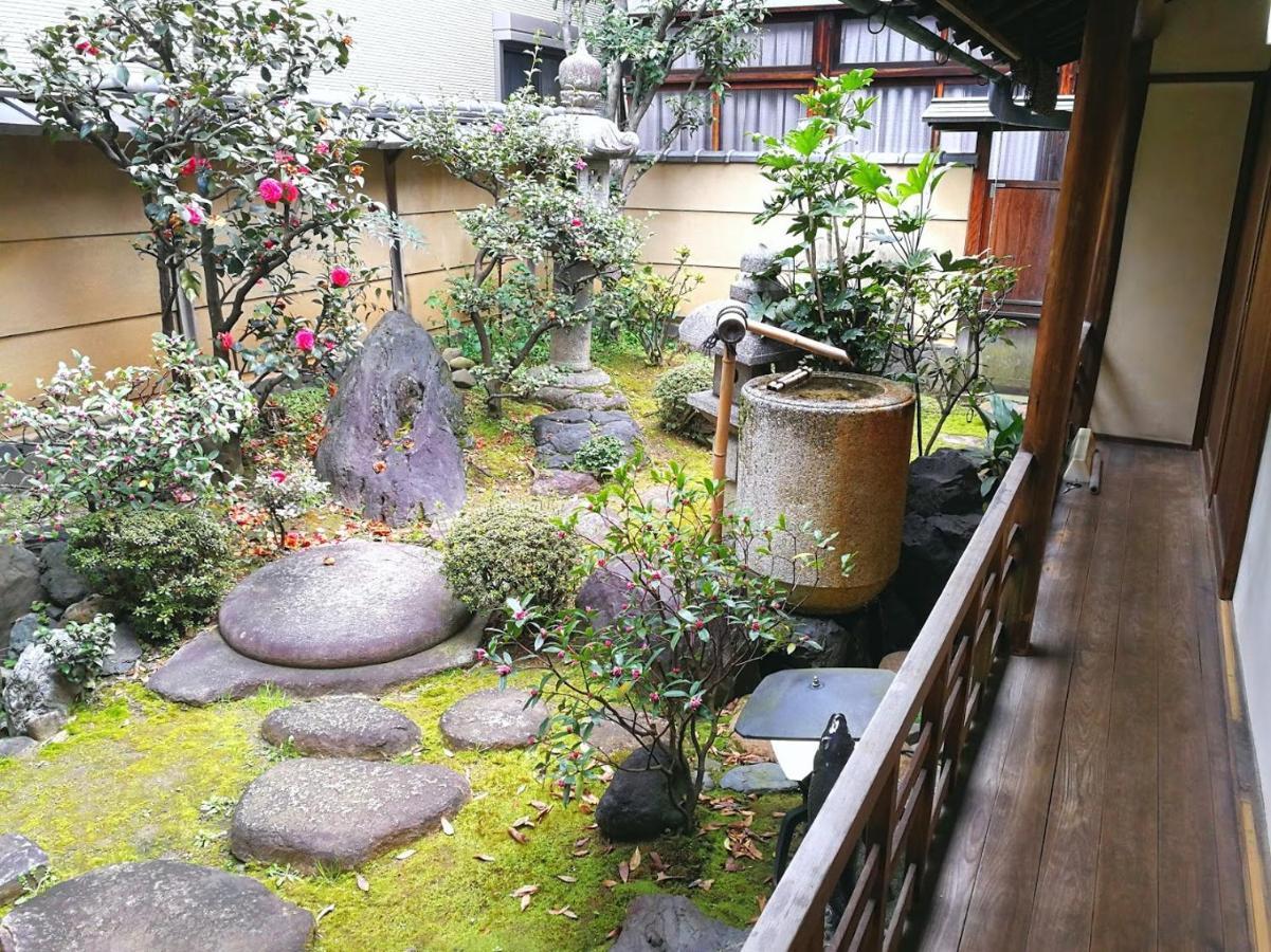 京都二条城近く京町屋120年の歴史に泊まる Zewnętrze zdjęcie